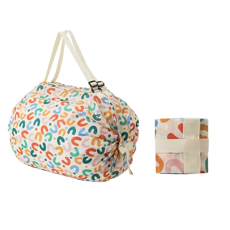 Folding eco-friendly shopping bags