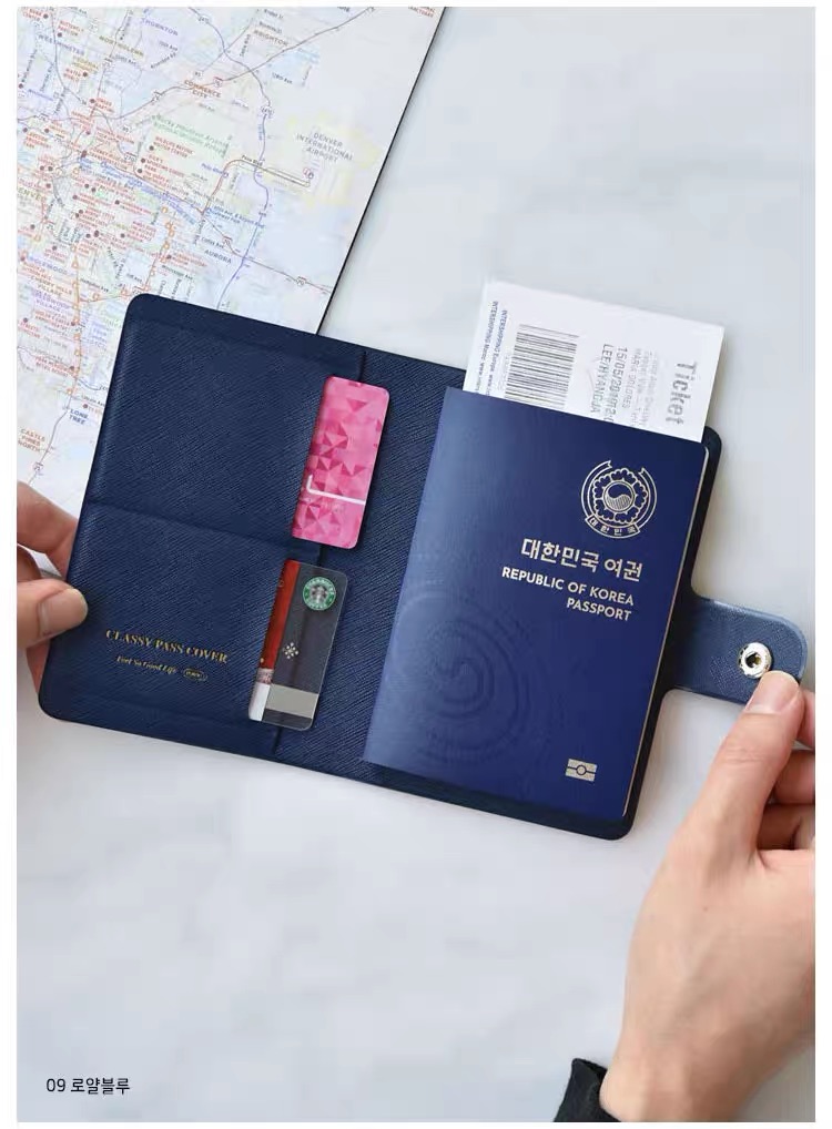 Passport holder1.jpg
